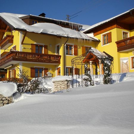 Апартаменты Gaestehaus Sonnenhang Мондзее Экстерьер фото